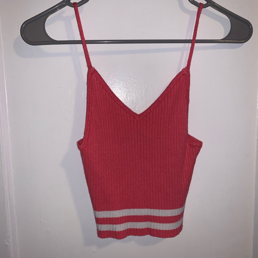 pink tank top cropped